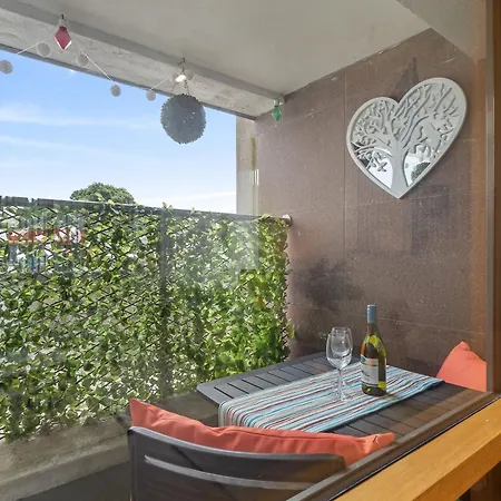 Robins Nest * קליפדן