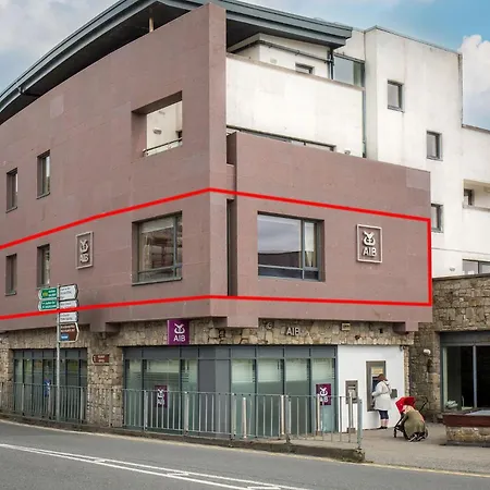 Robins Nest Apartment