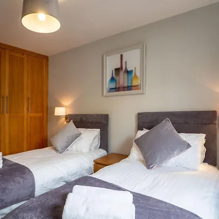 Robins Nest דירה