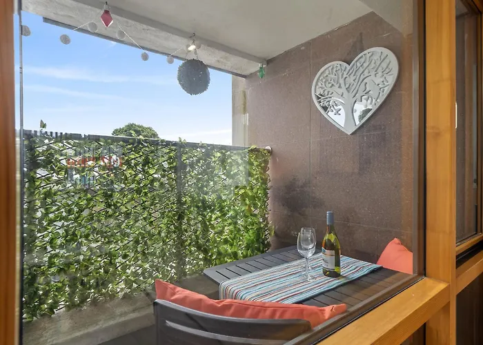 Robins Nest * Clifden